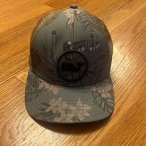 Vineyard Vines baseball hat